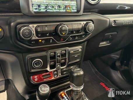 Jeep, Wrangler, 6400, 481, бензин, внедорожник, автомат, полный привод, среднее состояние, левый, черный, 10 600 000 ₽